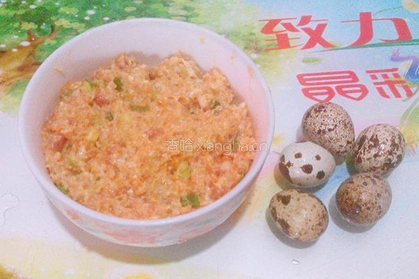 肉饼蒸鹌鹑蛋的做法图解1