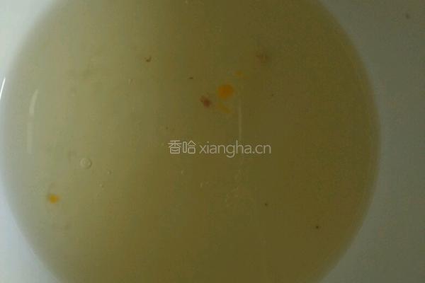 蜂蜜蒸蛋羹的做法图解1