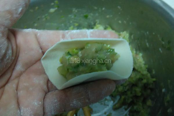 芹菜大肉馅饺子的做法图解9