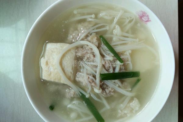 金针菇豆腐汤的做法图解12
