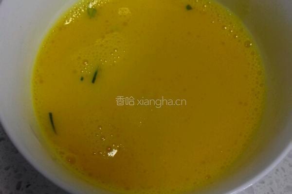 韭菜鸡蛋虾皮锅贴的做法图解2