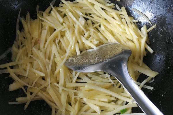 红椒土豆丝的做法图解2