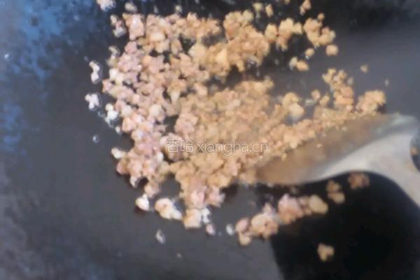 肉碎玉米炒鸡蛋的做法图解2