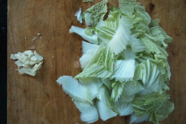 简易素炒白菜的做法图解2