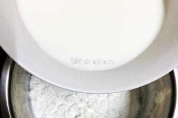 牛奶椰蓉小方的做法图解2