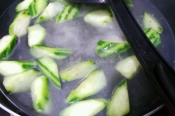 丝瓜肉丸汤的做法图解4
