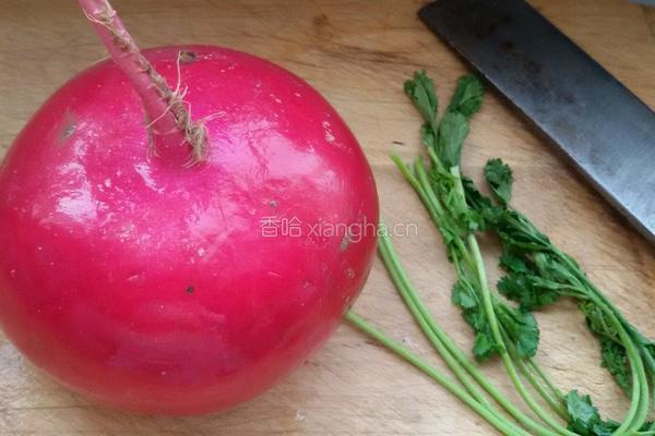 羊肉片氽萝卜的做法图解1
