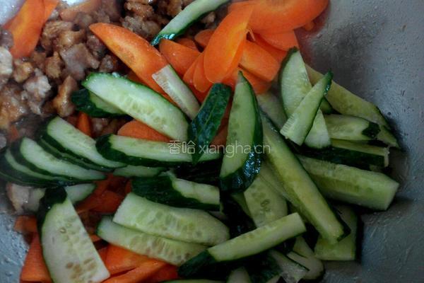 青瓜胡萝卜炒肉的做法图解7