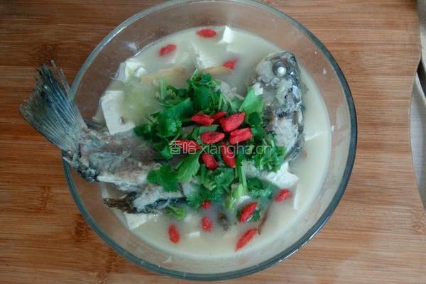 鲫鱼豆腐汤