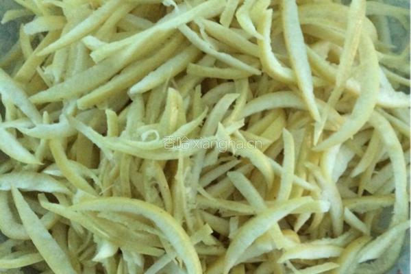 柚子皮炒肉的做法图解2