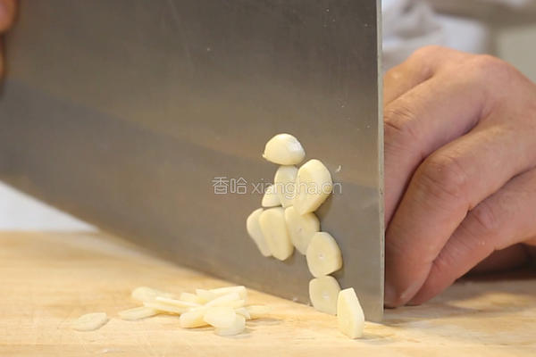 杏鲍菇炒胡萝卜的做法图解3