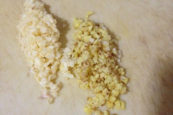 西红柿烧豆腐的做法图解3