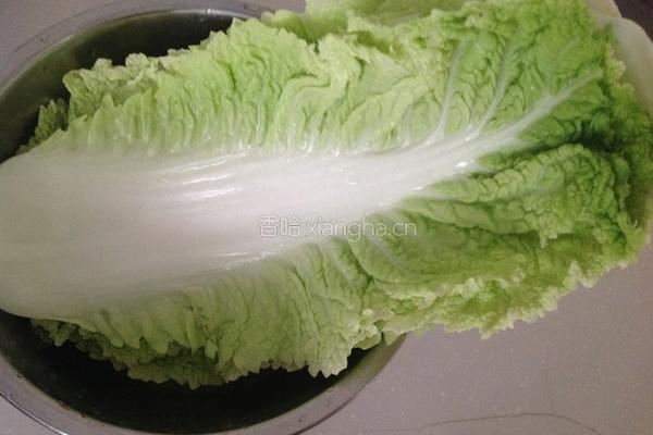 脆爽白菜片的做法图解1