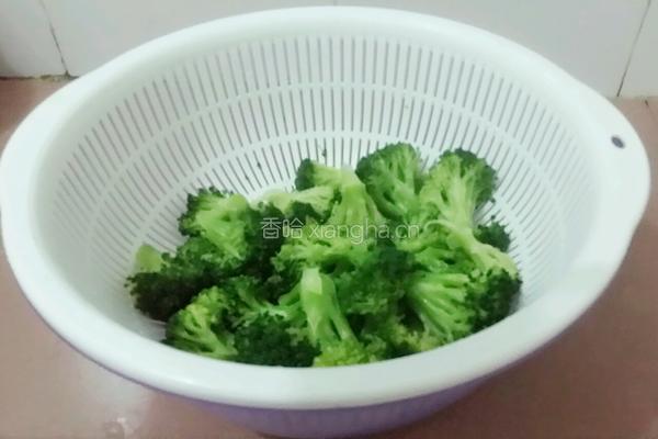 蒜蓉西兰花的做法图解6