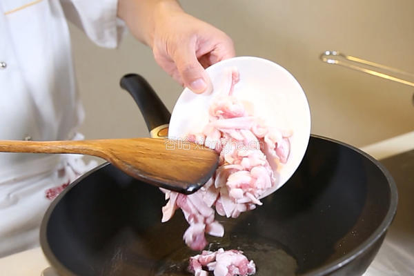 肉片烧蘑菇的做法图解5