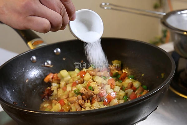 家常肉丁炒茄子的做法图解6