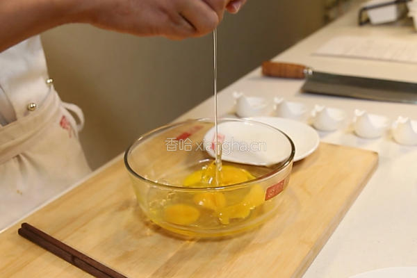 洋葱黄瓜炒鸡蛋的做法图解3