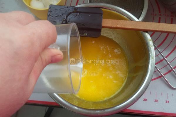 竹炭密豆蛋糕卷的做法图解4