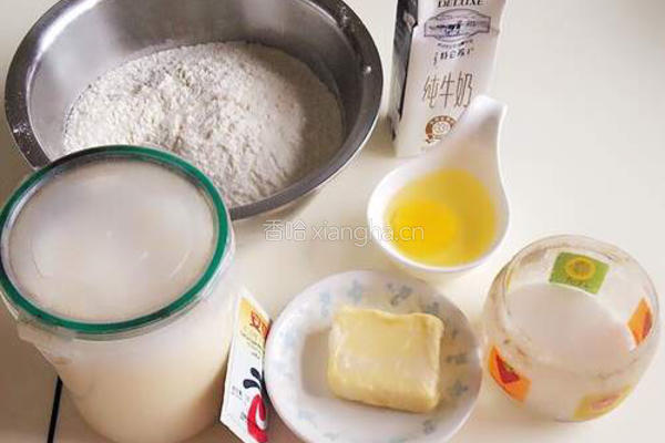 香葱肉松卷的做法图解1