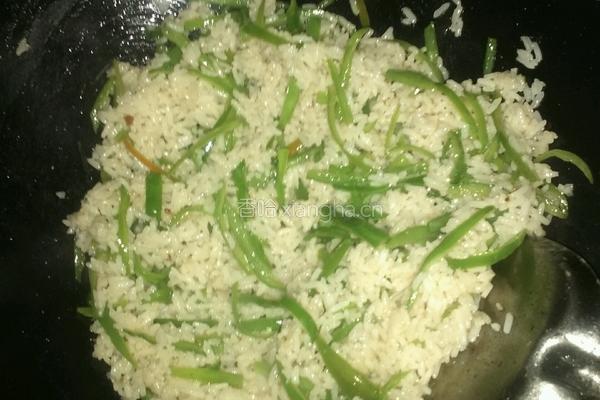 双色炒饭的做法图解5