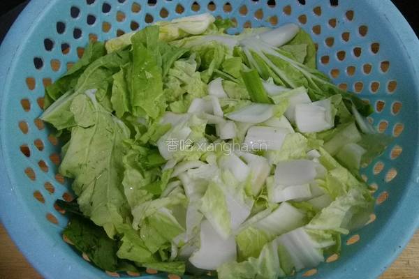 清炒小白菜的做法图解1