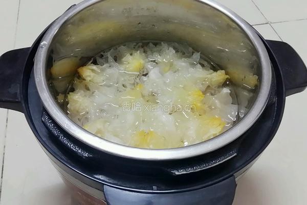 银耳紫薯糖水的做法图解5
