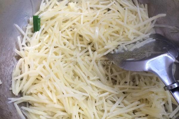 家常土豆丝的做法图解2