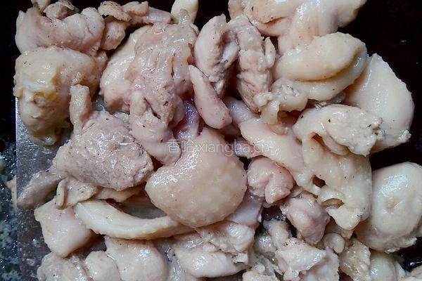 毛豆炒鸡块的做法图解3