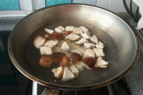 香菇烧豆腐的做法图解4