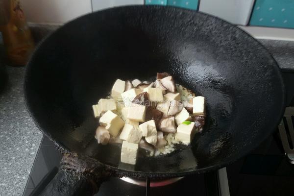 香菇烧豆腐的做法图解9