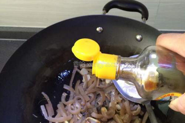 猪皮炒酸豆角的做法图解7