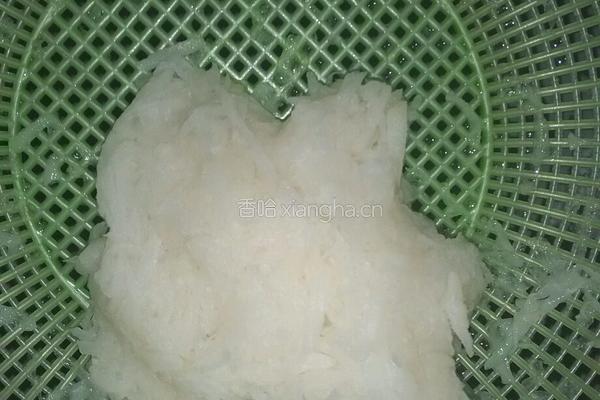 萝卜丝猪肉包的做法图解3