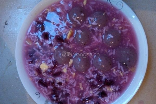黑糯米芝麻馅汤圆煮紫薯甜酒鸡蛋的做法图解7