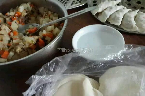萝卜饺的做法图解2