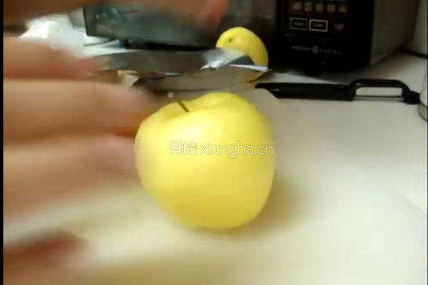 烤箱苹果泥的做法图解1