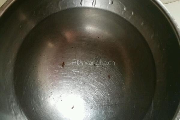 自制出油咸鸡蛋的做法图解1