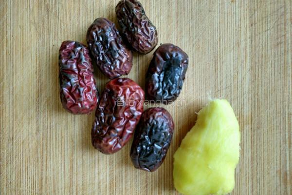 焦枣姜蜜茶的做法图解2