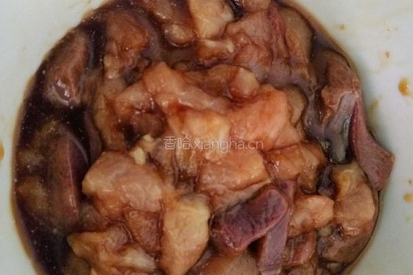 猪肝瘦肉五彩粥的做法图解2