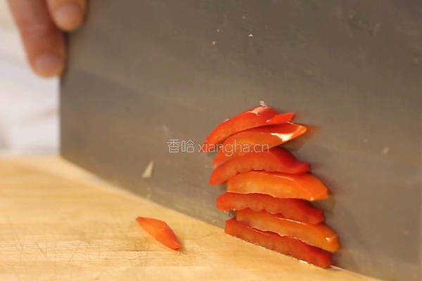 豆瓣腐竹鱿鱼丝的做法图解3