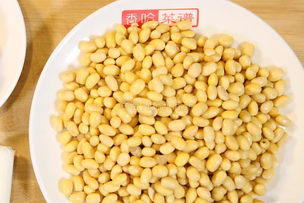 肉沫炒黄豆的做法图解1