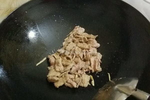 芹菜炒牛肉的做法图解3