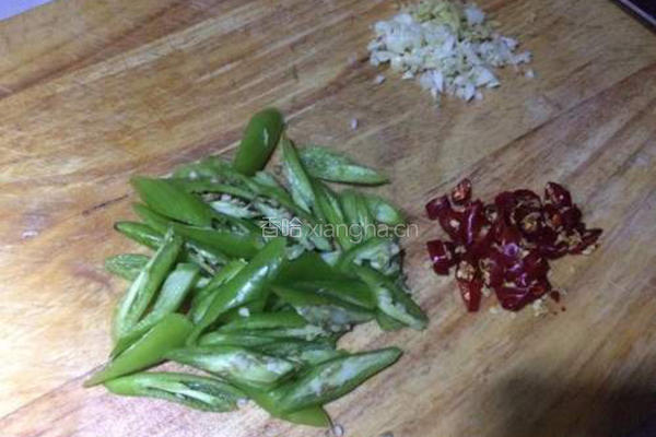 香辣土豆片的做法图解2
