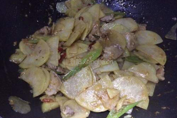 香辣土豆片的做法图解9