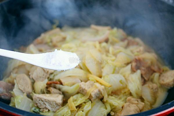 大白菜炖冻豆腐的做法图解8
