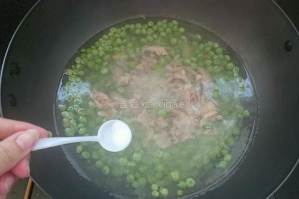 青豌豆瘦肉汤的做法图解5