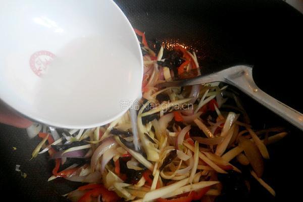 茭白小炒的做法图解5