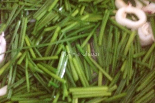 鲜鱿炒韭苔的做法图解7