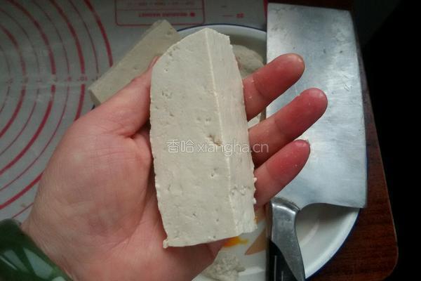 炸豆腐的做法图解2