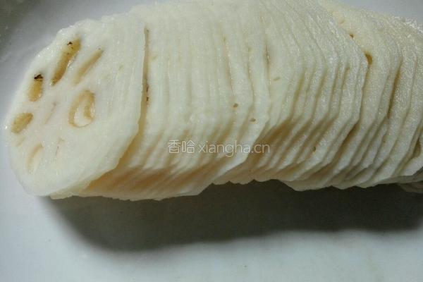 清炒莲藕片的做法图解2