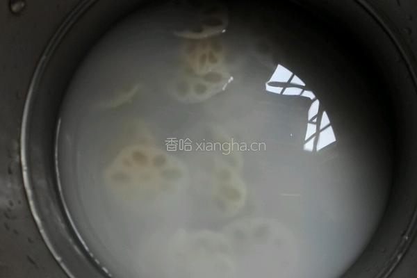 清炒莲藕片的做法图解3